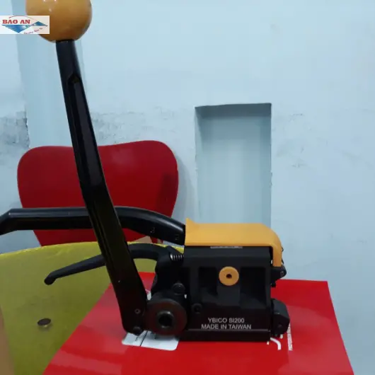 M&aacute;y đ&oacute;ng đai th&eacute;p d&ugrave;ng tay A333