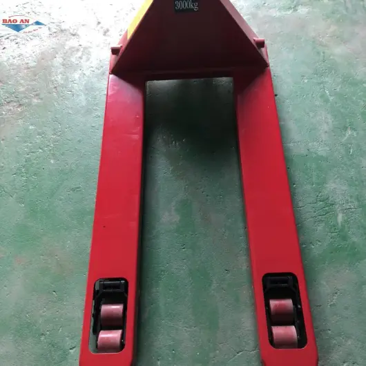 Xe n&acirc;ng tay Pallet AC30